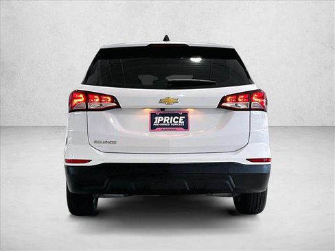 Used 2024 Chevrolet Equinox LS image 4