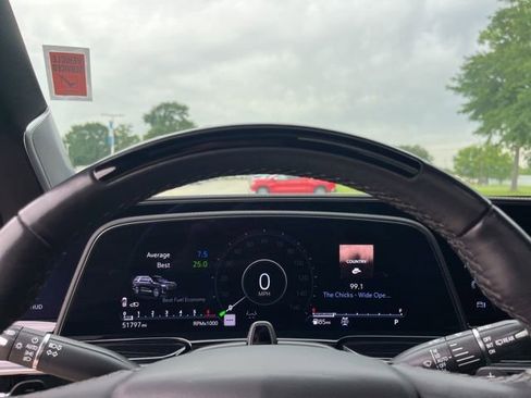 Certified 2024 Cadillac Escalade Sport w/ LPO, ONYX Package image 22