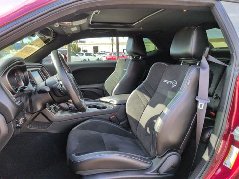 Used 2019 Dodge Challenger SRT Hellcat Redeye image 16