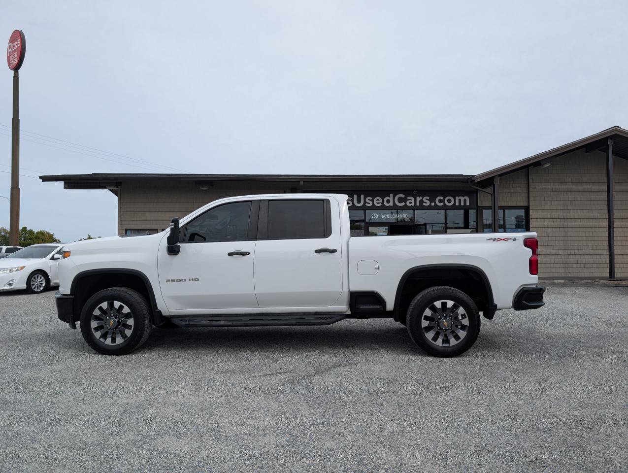Used 2021 Chevrolet Silverado 2500 Custom w/ Gooseneck/5TH Wheel Package AWD/4WD image 11