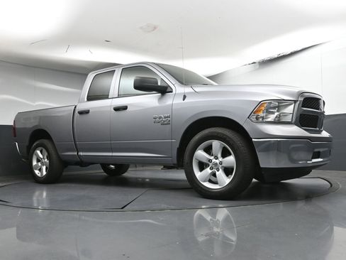 Used 2024 RAM 1500 Classic SLT AWD/4WD image 22