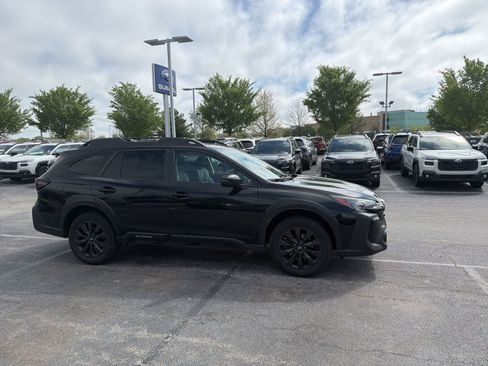 Certified 2023 Subaru Outback Onyx Edition XT AWD/4WD image 15