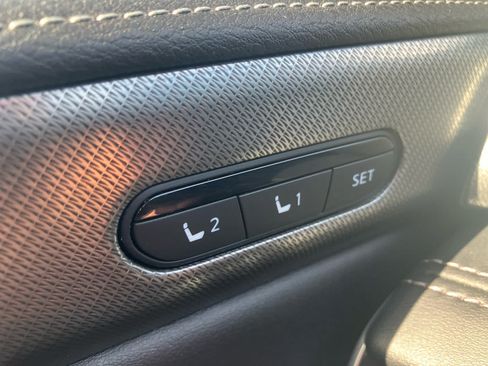 Used 2025 INFINITI QX60 Luxe AWD/4WD image 12