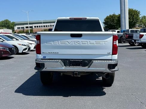 Used 2023 Chevrolet Silverado 2500 LT w/ Convenience Package AWD/4WD image 5