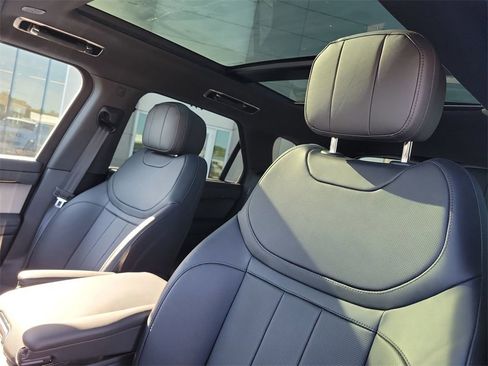 Certified 2025 Land Rover Range Rover Sport SE image 26