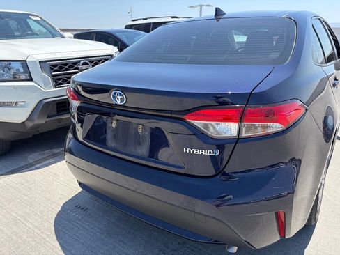 Used 2022 Toyota Corolla LE FWD image 4