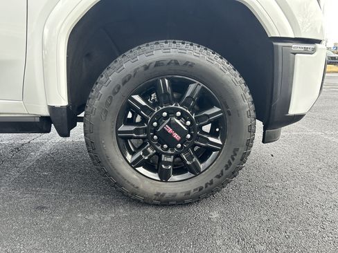 Used 2024 GMC Sierra 2500 AT4 w/ AT4 Preferred Package image 33