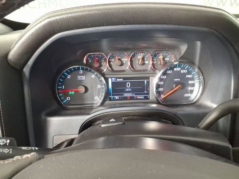Used 2017 GMC Sierra 2500 SLE w/ HD SLE Preferred Plus Package AWD/4WD image 22