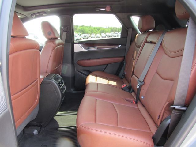 Certified 2023 Cadillac XT5 Sportv w/ Technology Package AWD/4WD image 30