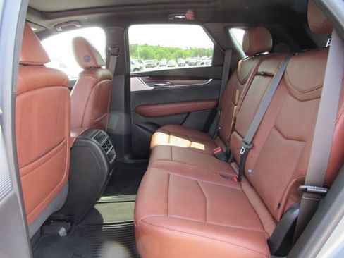 Used 2023 Cadillac XT5 Sportv w/ Technology Package AWD/4WD image 30