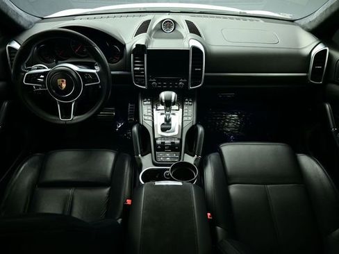 Used 2017 Porsche Cayenne GTS image 35