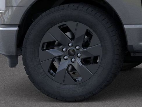 New 2025 Ford F150 Lightning Flash image 19