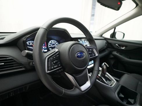 Used 2025 Subaru Outback Premium w/ Popular Package #1A image 8