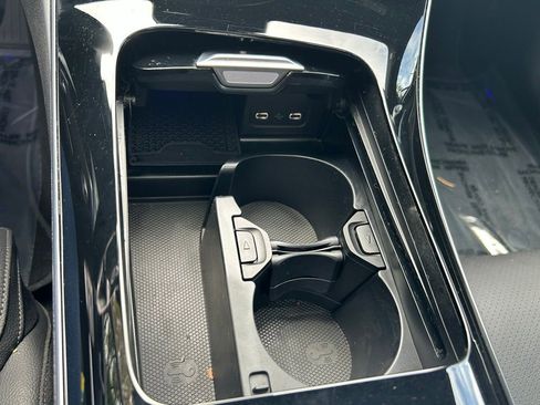 Used 2025 Mercedes-Benz C 300 Sedan w/ Exclusive Trim Package image 22