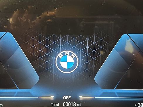 New 2025 BMW 530i xDrive AWD/4WD image 16