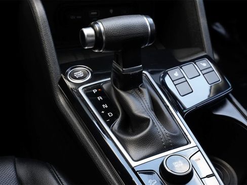 Used 2023 Kia Sportage EX image 15