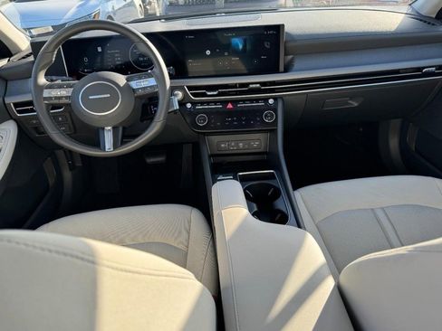 Certified 2024 Hyundai Sonata SEL w/ Convenience Package image 12