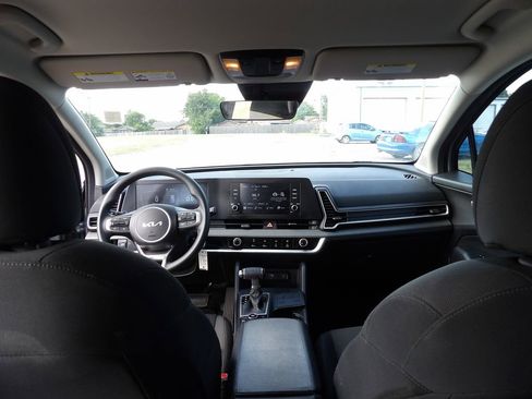 Used 2023 Kia Sportage LX FWD image 25
