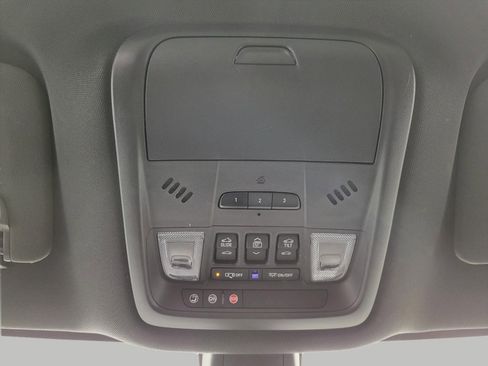 Used 2023 Buick Enclave Essence w/ Experience Buick Package image 18