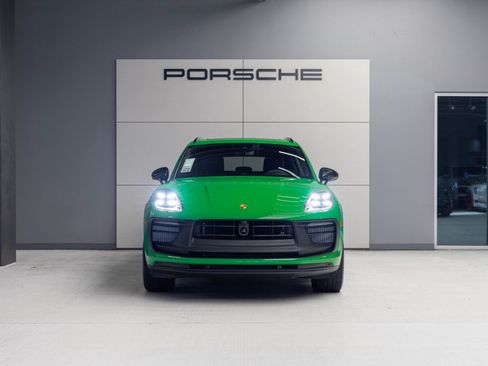 New 2026 Porsche Macan GTS image 10
