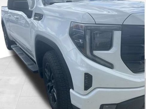 Used 2022 GMC Sierra 1500 Elevation w/ X31 Off-Road Package AWD/4WD image 3
