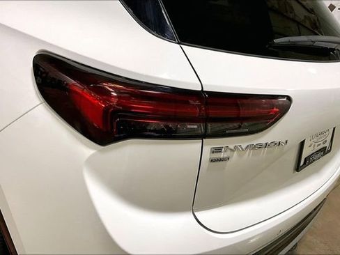 Certified 2023 Buick Envision Essence w/ Technology Package I AWD/4WD image 8