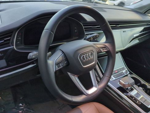 Used 2022 Audi Q7 Premium Plus image 18