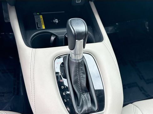 Used 2024 Honda HR-V EX-L image 16
