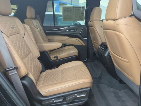 Used 2022 Cadillac Escalade Sport w/ Touring Package image 36