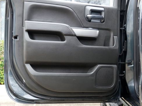 Used 2018 Chevrolet Silverado 1500 LT w/ Texas Edition image 36