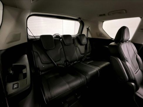 Used 2025 INFINITI QX80 Sensory AWD/4WD image 33