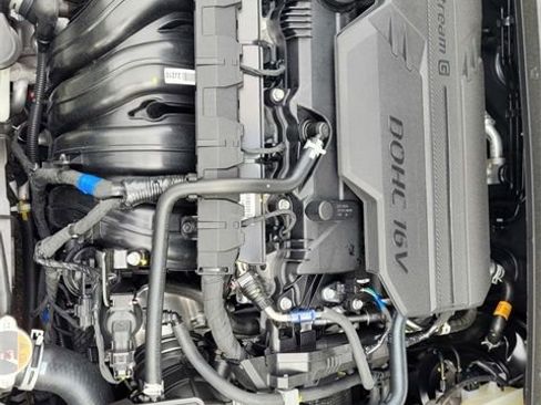 New 2025 Hyundai Elantra SEL FWD image 26