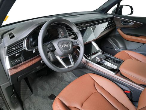 Used 2026 Audi Q7 3.0T Premium Plus w/ Premium Plus Package AWD/4WD image 5