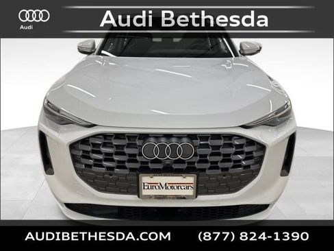 New 2025 Audi Q5 Premium Plus image 2