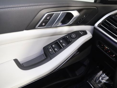 Used 2023 BMW X5 sDrive40i w/ M Sport Package image 34