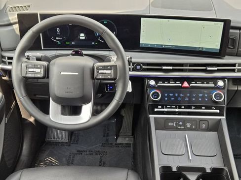 Certified 2025 Hyundai Santa Fe Limited AWD/4WD image 26