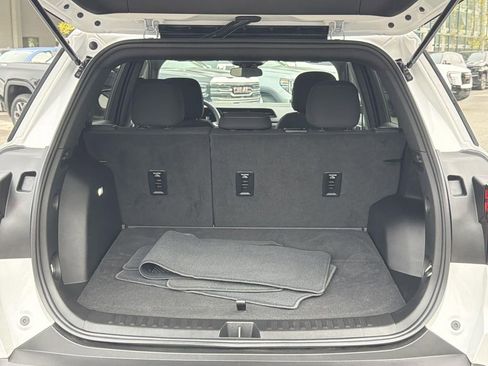 Used 2025 GMC Terrain Elevation image 27