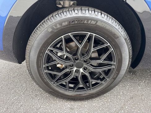 Used 2022 Kia Sorento S FWD image 9