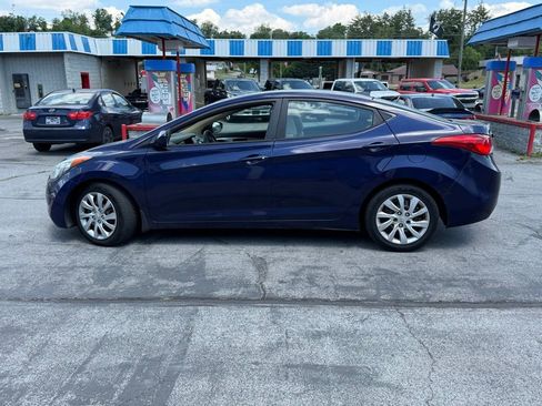 Used 2013 Hyundai Elantra GLS FWD image 8