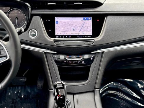 Used 2025 Cadillac XT5 Premium Luxury image 24