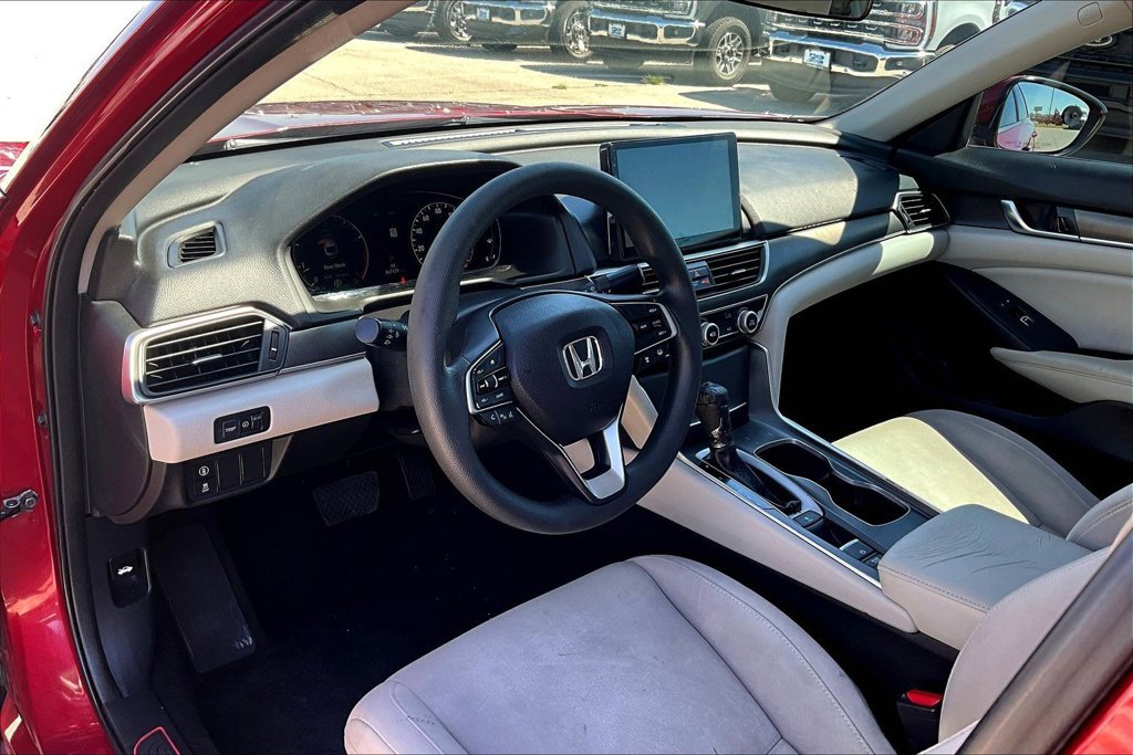 Used 2018 Honda Accord LX image 13
