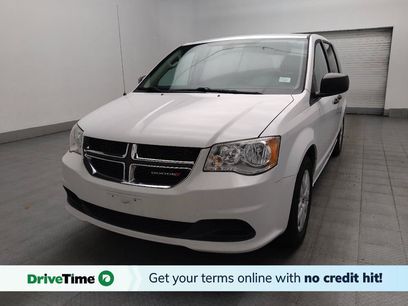 Used 2019 Dodge Grand Caravan SE w/ UConnect Hands-Free Group