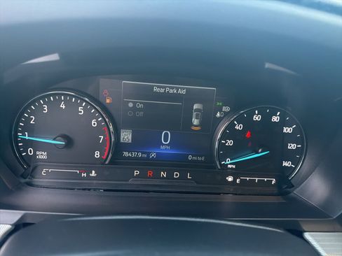 Used 2021 Ford Explorer XLT w/ Equipment Group 202A image 11