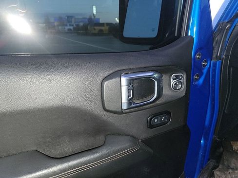 Used 2021 Jeep Wrangler Unlimited Rubicon w/ Trailer Tow Package image 28