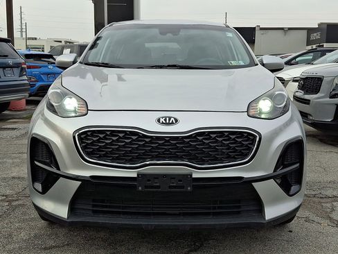 Used 2021 Kia Sportage LX image 2