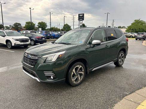 Certified 2023 Subaru Forester Touring AWD/4WD image 9