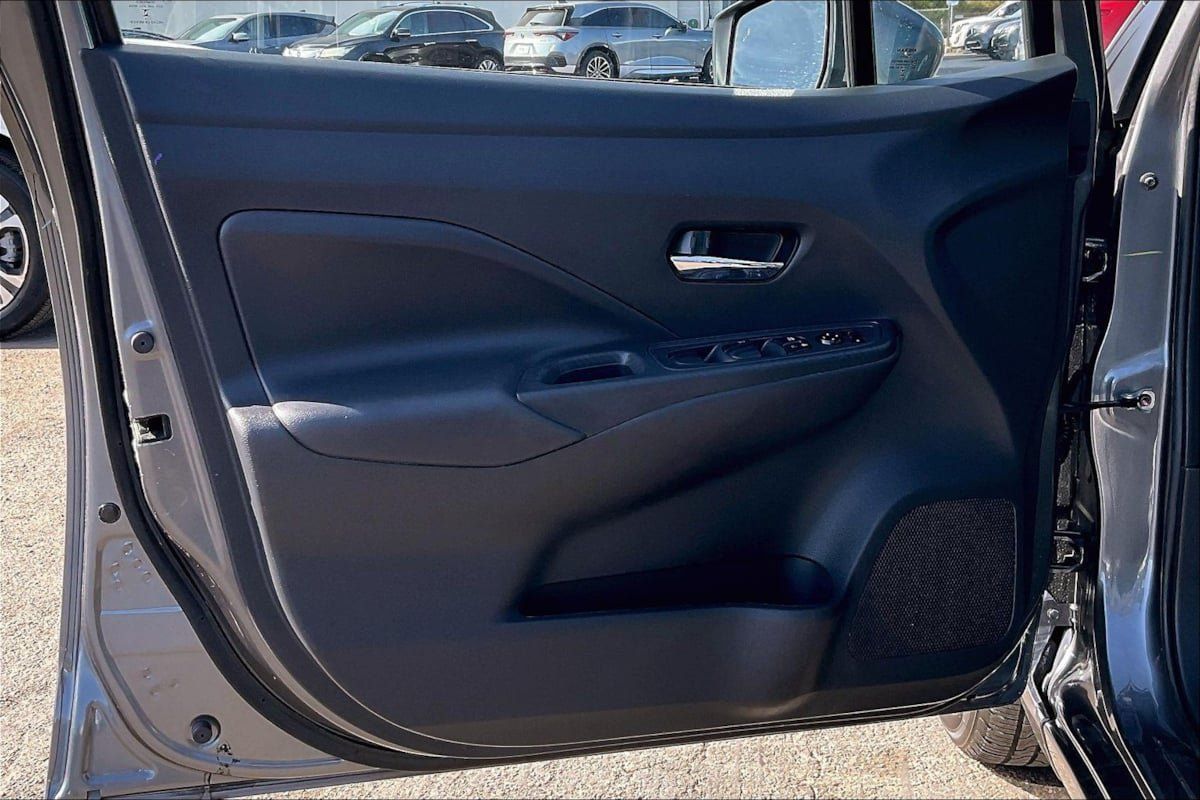 Used 2024 Nissan Versa SV FWD image 21