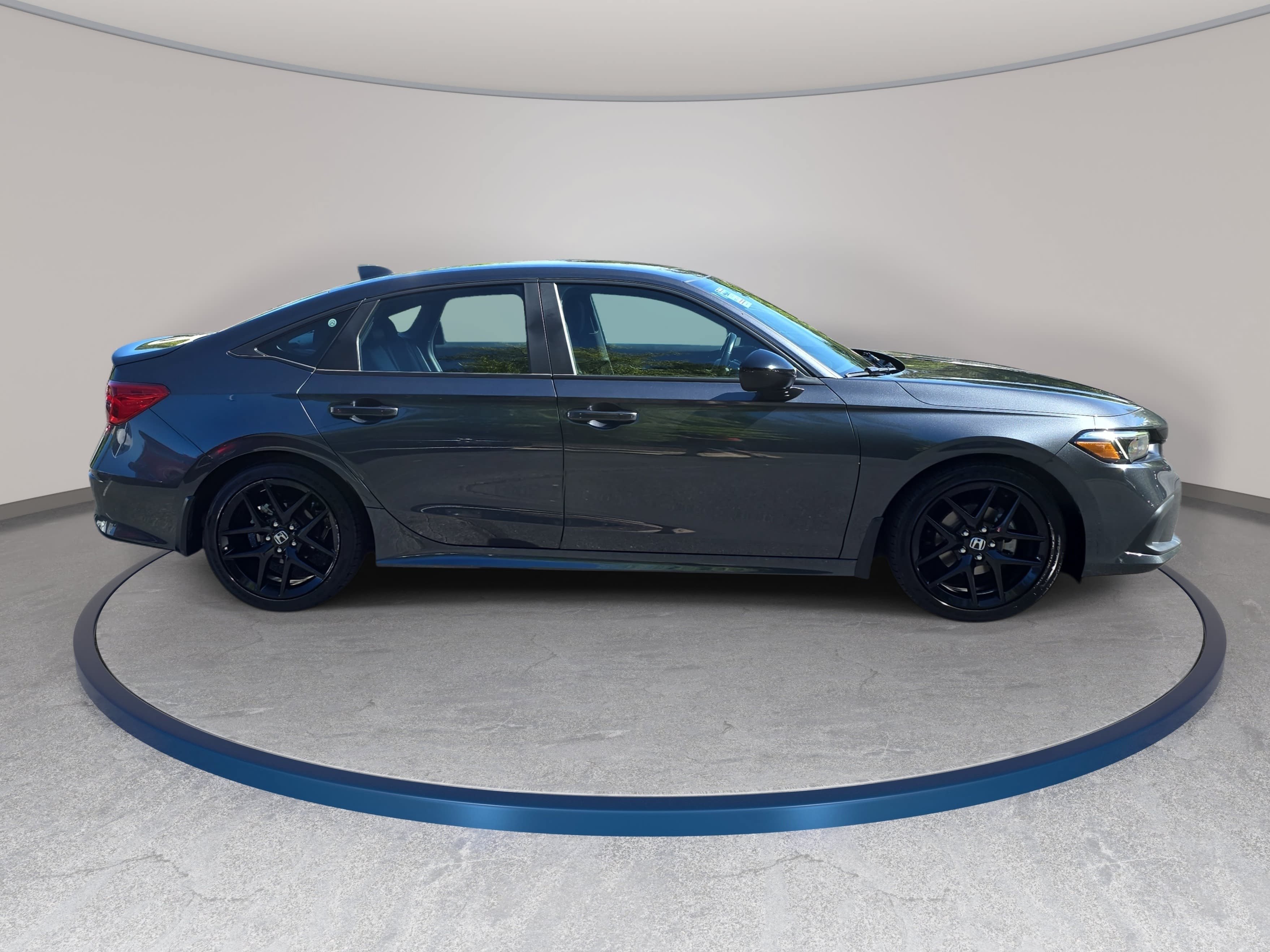 Used 2024 Honda Civic Sport image 4