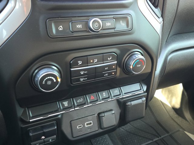 Used 2022 Chevrolet Silverado 2500 Custom w/ Custom Value Package AWD/4WD image 38