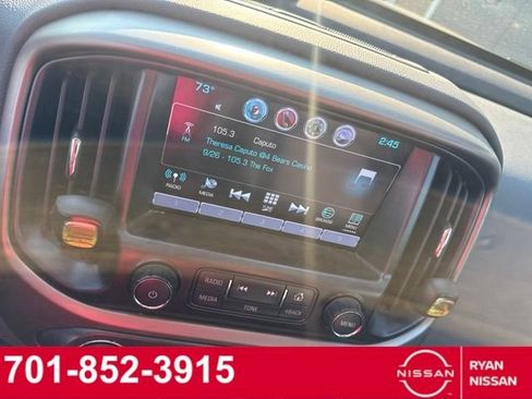 Used 2017 Chevrolet Colorado Z71 AWD/4WD image 8
